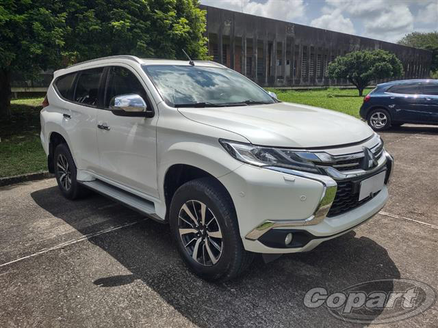 MITSUBISHI PAJERO SPORT 2.4 16V MIVEC TURBO DIESEL HPE AWD AUT 2020