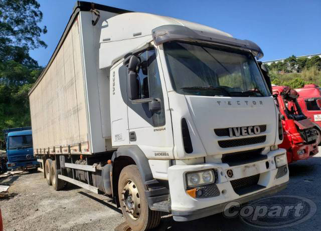 IVECO TECTOR 240E25 2011