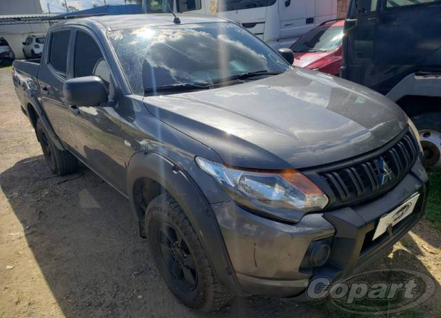 MITSUBISHI L200 TRITON OUTDOOR GLX 2.4 16V MIVEC TURBO 2022