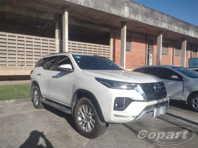 TOYOTA SW4 2.8 D-4D TURBO DIESEL SRX 7L 4X4 AUTOMÁTICO 2022