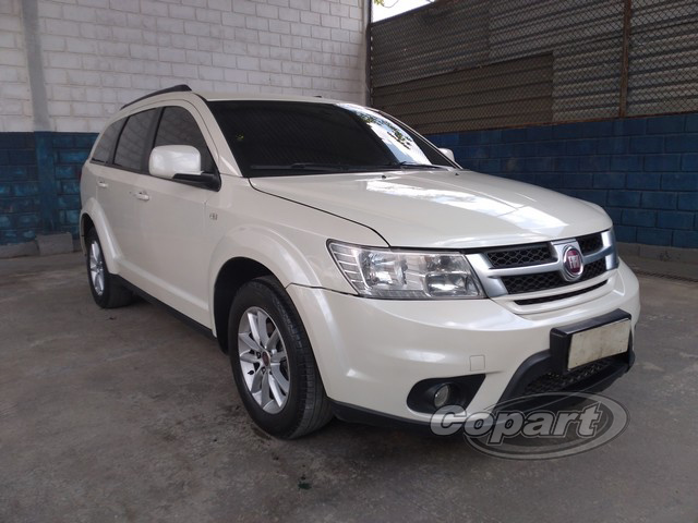 FIAT FREEMONT 2.4 PRECISION 16V GASOLINA AUT 2014