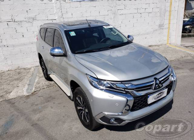 MITSUBISHI PAJERO SPORT HPE 2.4 DI-D MIVEC TURBO 2020