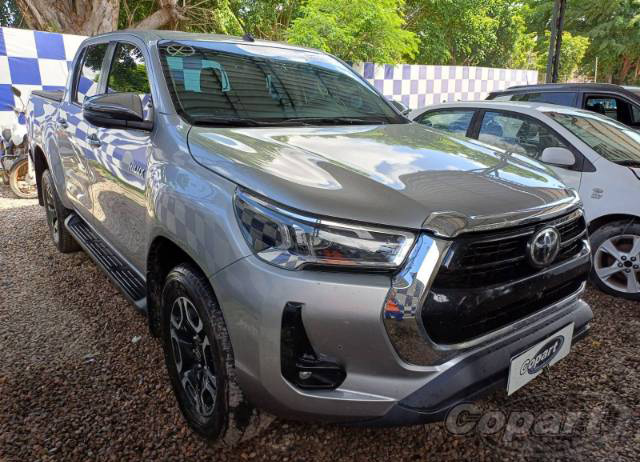 TOYOTA HILUX CD SRX 2.8 D-4D TURBO 2023