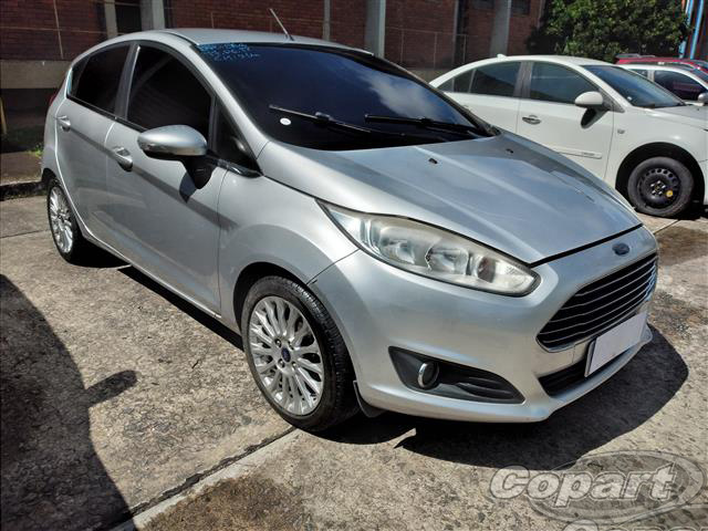 FIESTA 1.6 TITANIUM HATCH 16V FLEX POWERSHIFT 2014